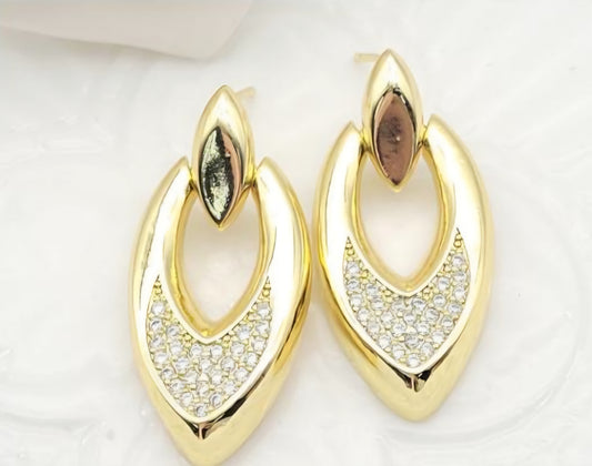 Aretes ovalados
